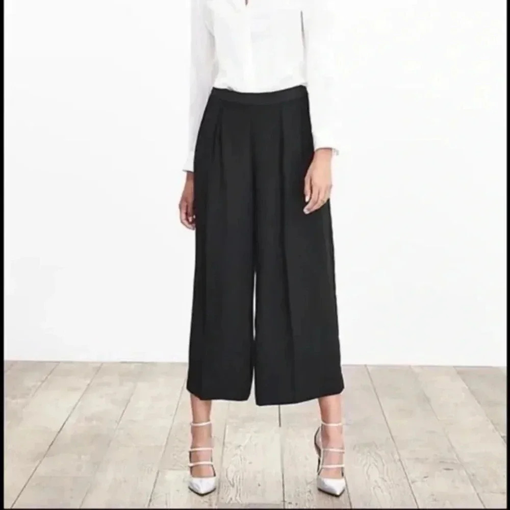 Topshop Wide Leg Pants High Waisted Cropped Pleated Palazzo Black Size 4 NWT